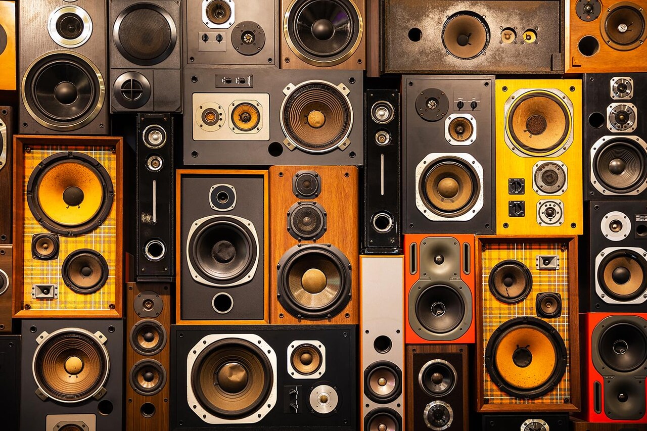 Classic Rock Music Surround Sound Systems 1000 Piece Jigsaw Puzzle